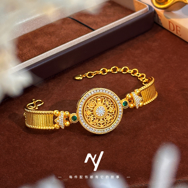 2026 Kum Altın Dönen Sekiz Haz - Luxury Watch Nice incelemesi ve fiyatı