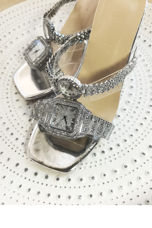 Orijinal tasarım kristal saatl - Luxury Watch With Leather Strap incelemesi ve fiyatı