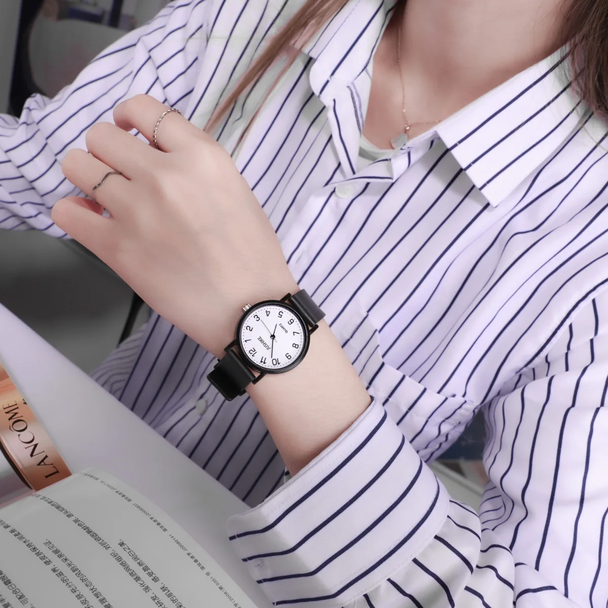Basit Siyah İzle Kuvars Saatle - Luxury Watch With Leather Strap incelemesi ve fiyatı